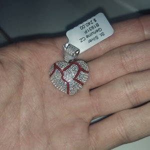 925 Sterling silver broken heart pendant